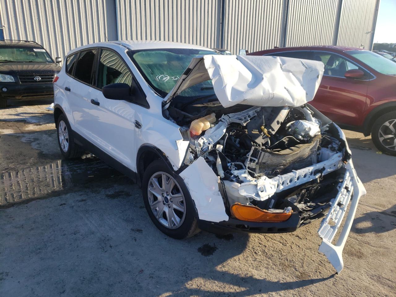 FORD ESCAPE S 2016 with VIN 1FMCU0F73GUC84017 - Photo from auction