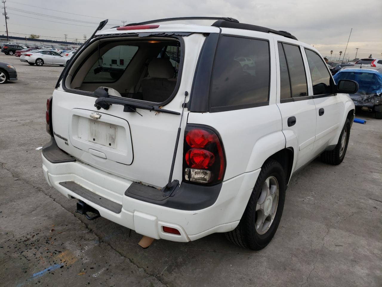 Photo 4 from auction – 2008 CHEVROLET TRAILBLAZE with VIN 1GNDS13SX82111936