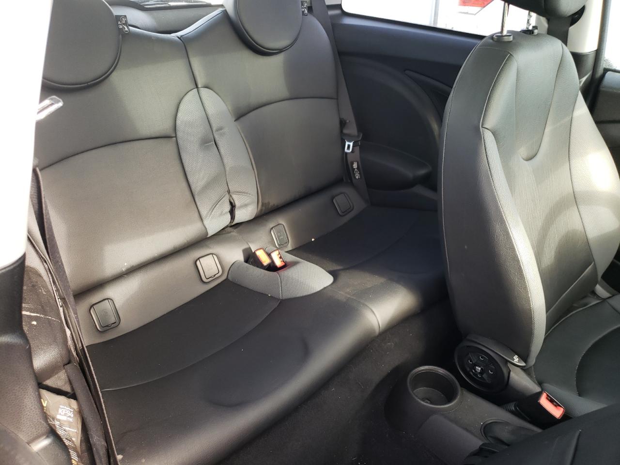 Photo 6 from auction – 2009 MINI COOPER with VIN WMWMF33539TU71786