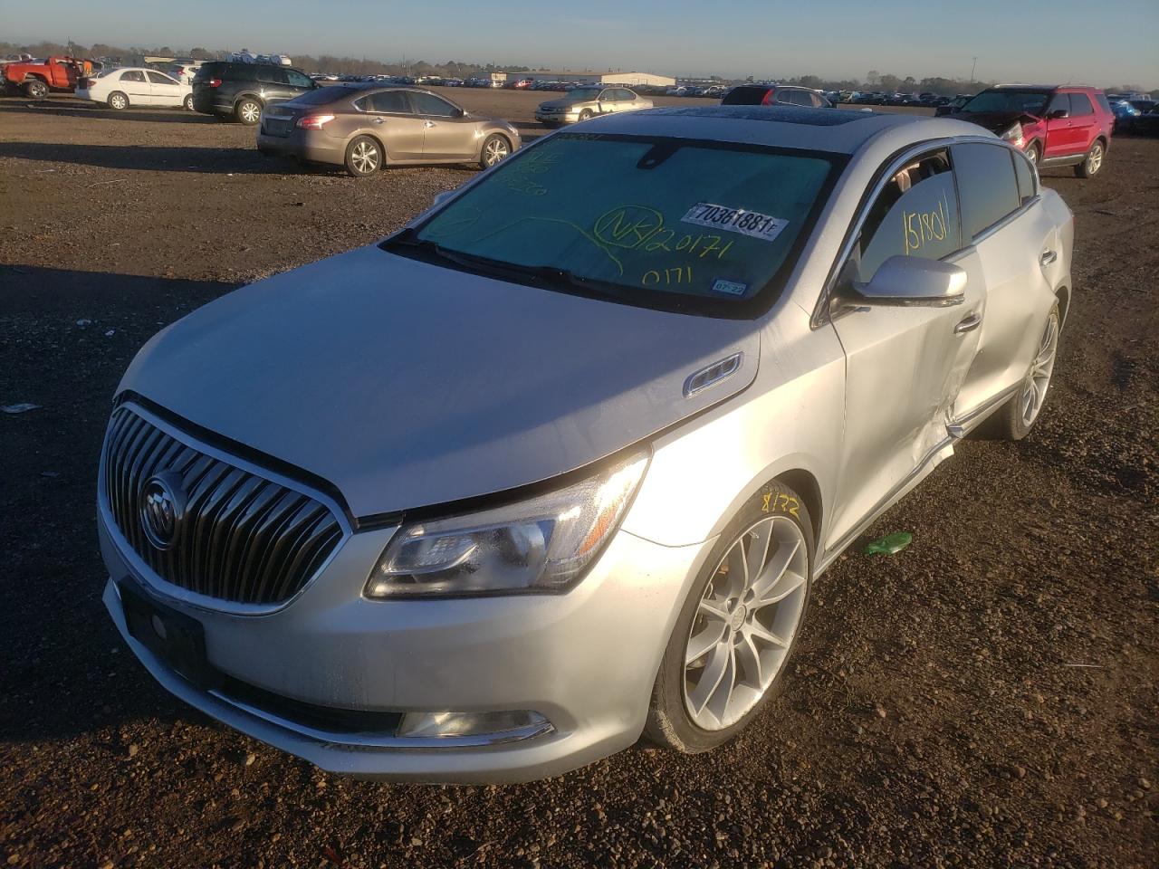Photo 2 from auction – 2016 BUICK LACROSSE with VIN 1G4GB5G3XGF120171