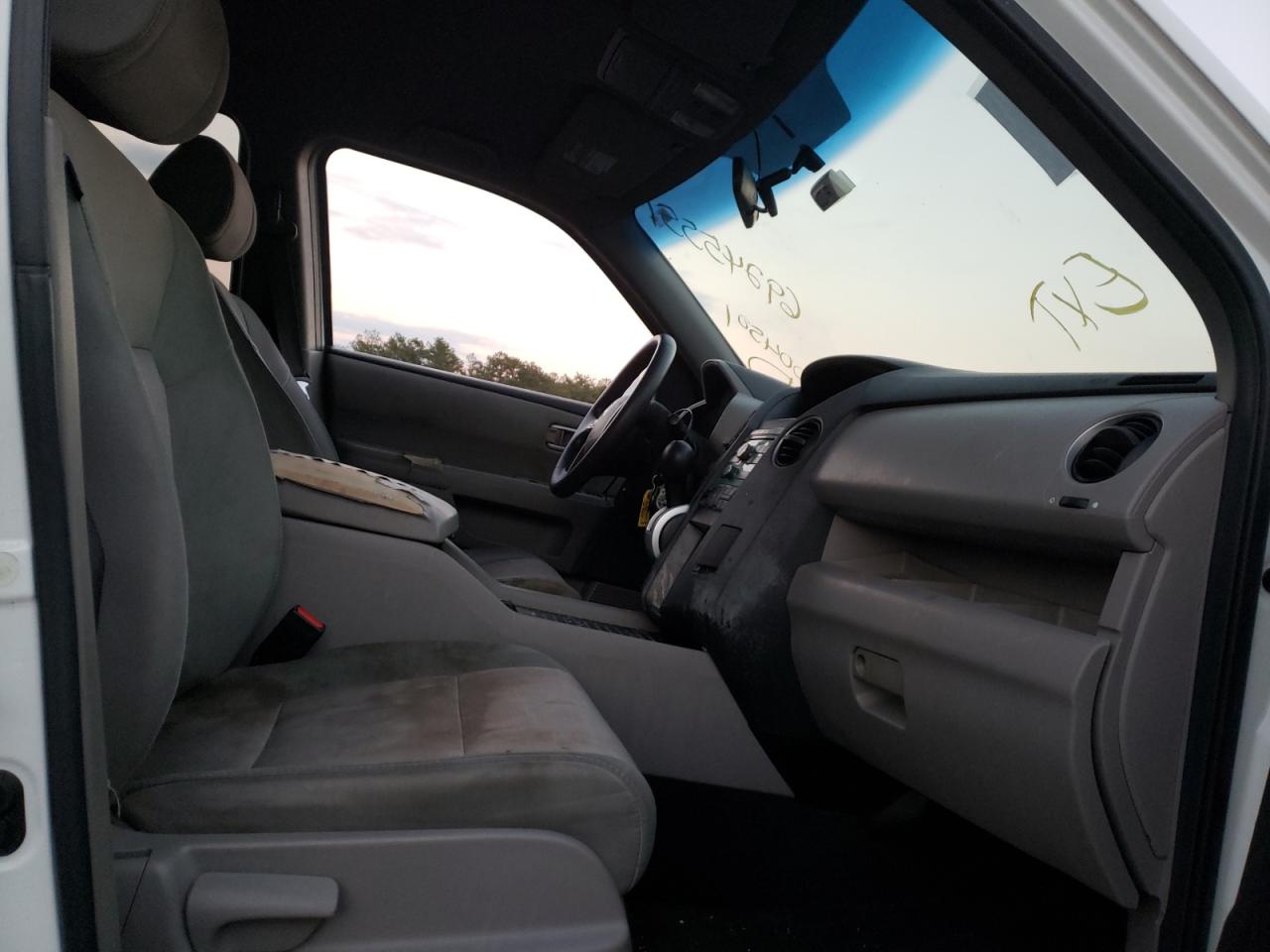 Photo 5 from auction – 2011 HONDA PILOT EX with VIN 5FNYF4H41BB004501