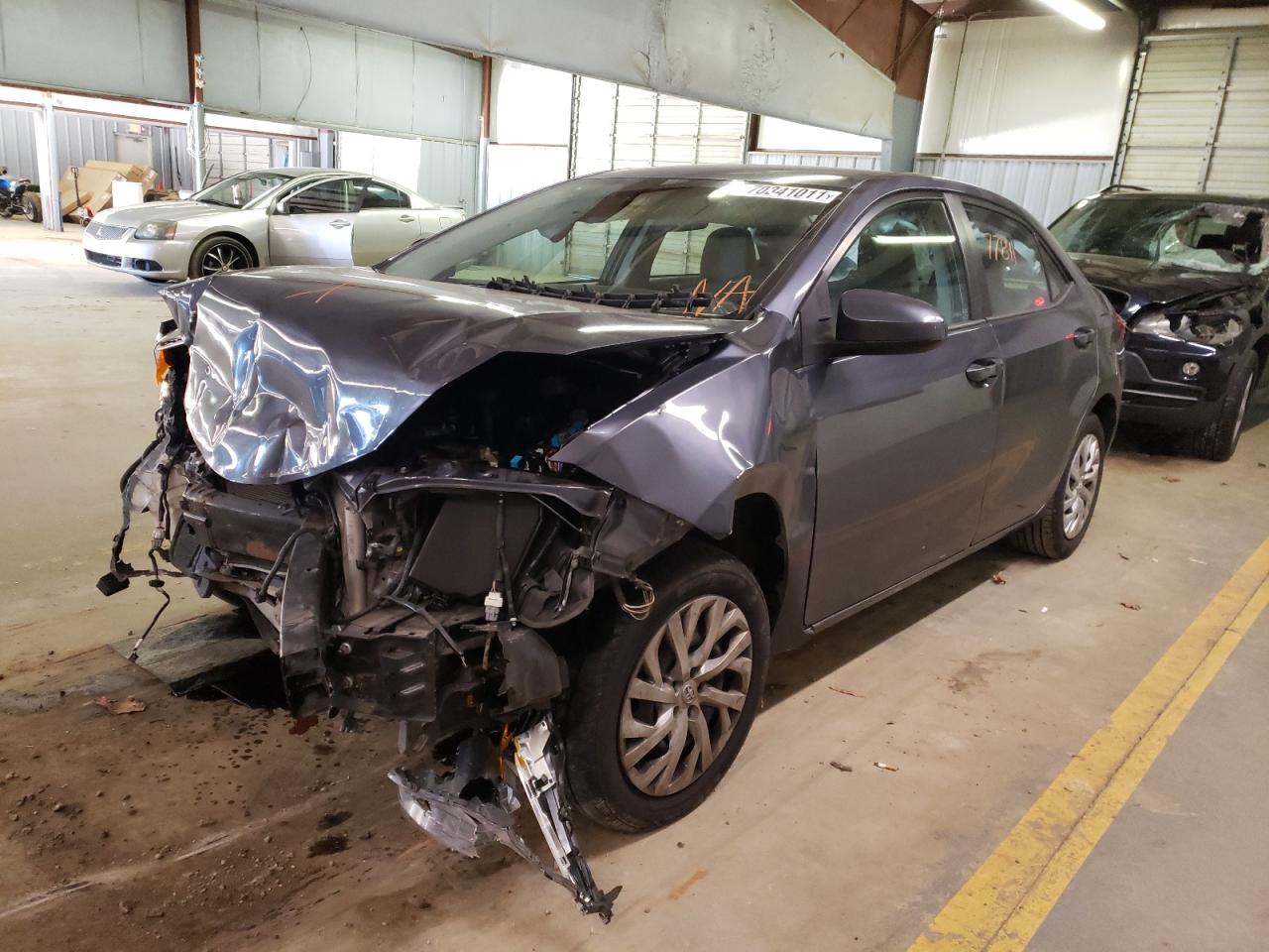 Photo 2 from auction – 2017 TOYOTA COROLLA L with VIN 5YFBURHE6HP603733