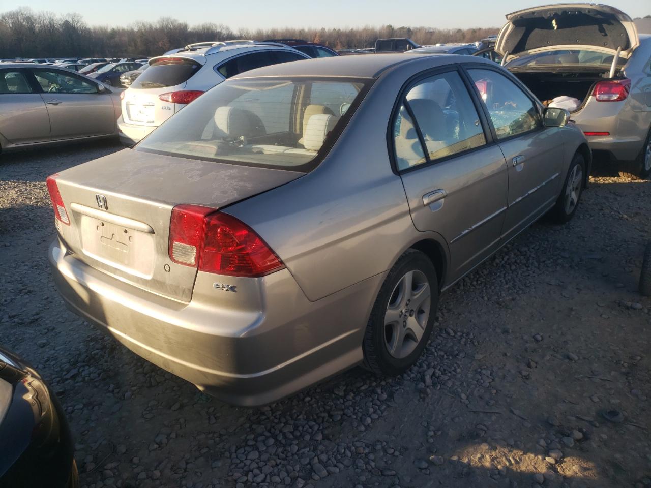 Photo 4 from auction – 2005 HONDA CIVIC EX with VIN 2HGES26745H553772