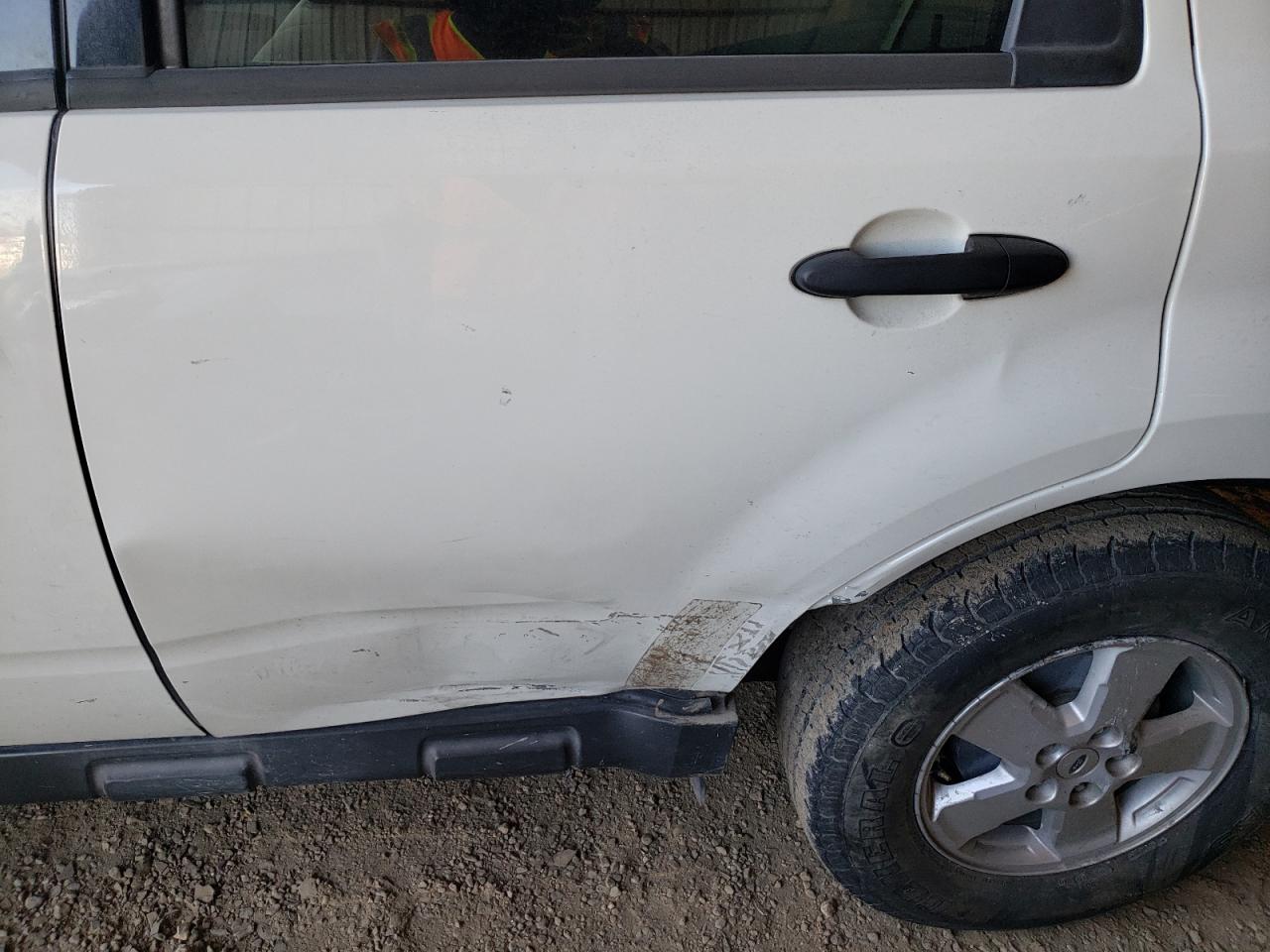 Photo 9 from auction – 2011 FORD ESCAPE XLT with VIN 1FMCU0D74BKC23024