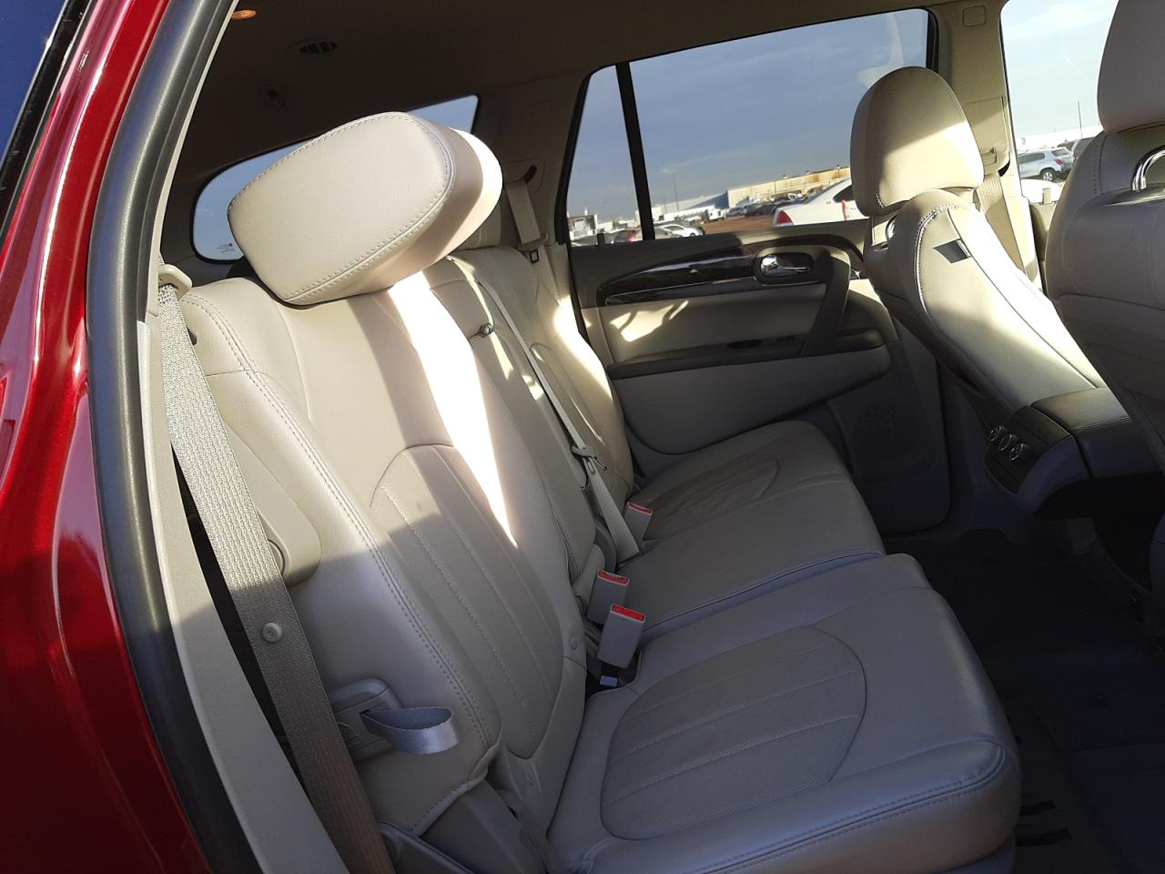 Photo 6 from auction – 2016 BUICK ENCLAVE with VIN 5GAKRBKD5GJ284001