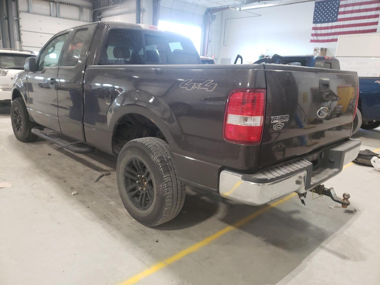 Photo 3 from auction – 2005 FORD F150 with VIN 1FTPX14565NA73292