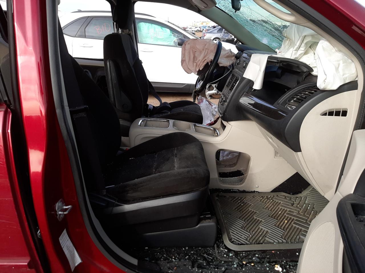 Photo 5 from auction – 2015 DODGE GRAND CARA with VIN 2C4RDGCG5FR631368