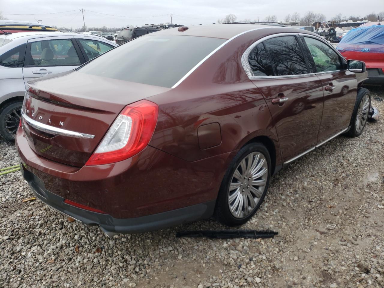 Photo 4 from auction – 2015 LINCOLN MKS with VIN 1LNHL9DK0FG600796
