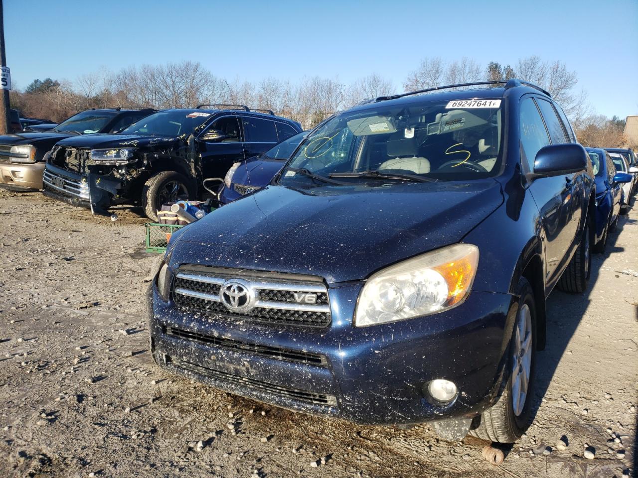 Photo 2 from auction – 2007 TOYOTA RAV4 LIMIT with VIN JTMBK31V475013944