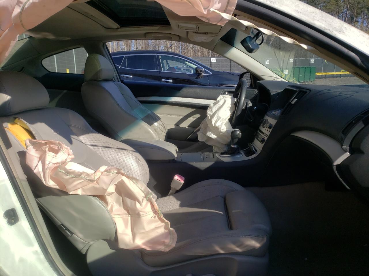 Photo 5 from auction – 2008 INFINITI G37 BASE with VIN JNKCV64E28M121283