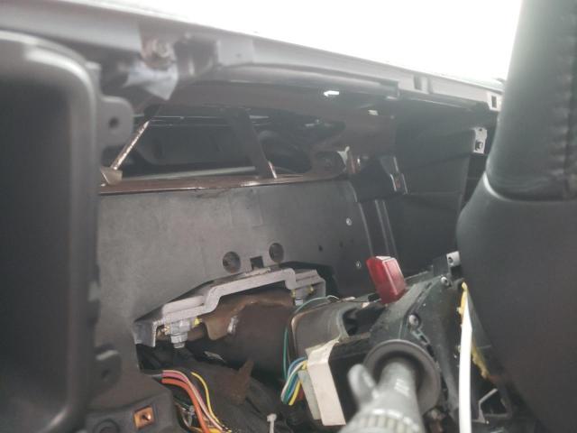 Photo 8 from auction – 2001 CHEVROLET SILVERADO with VIN 1GCHC23U41F209082