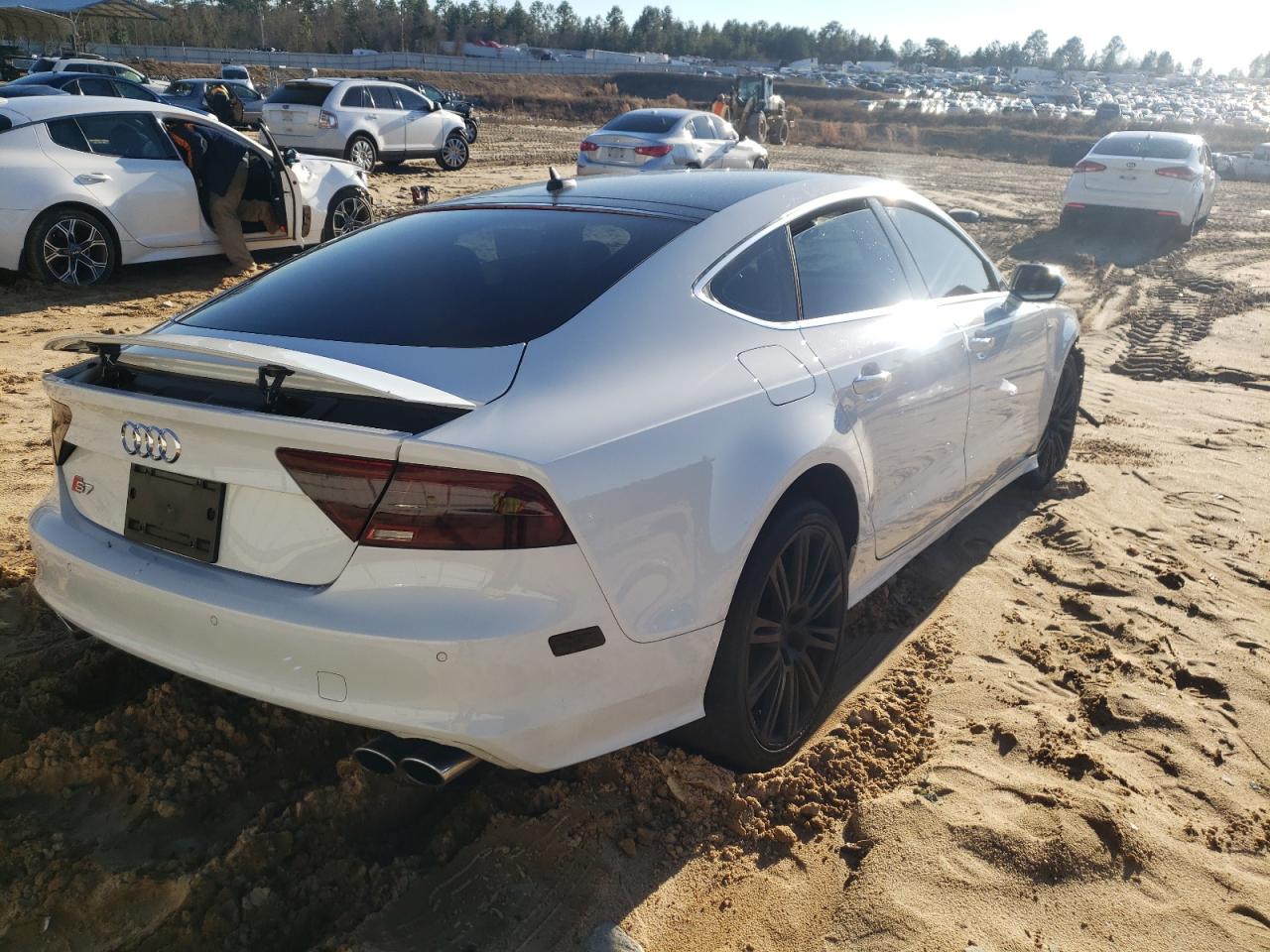 Photo 4 from auction – 2014 AUDI S7 PREMIUM with VIN WAUW2AFC8EN022587