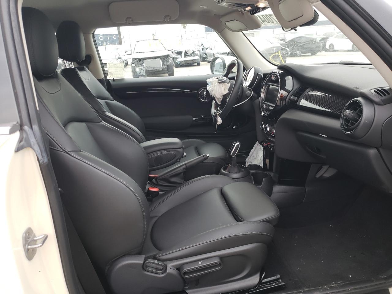 Photo 5 from auction – 2020 MINI COOPER S with VIN WMWXR5C07L2L40619