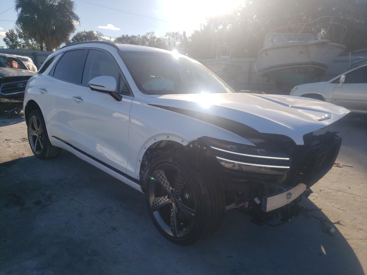 GENESIS GV70 BASE 2022 with VIN KMUMCDTC4NU042349 - Photo from auction