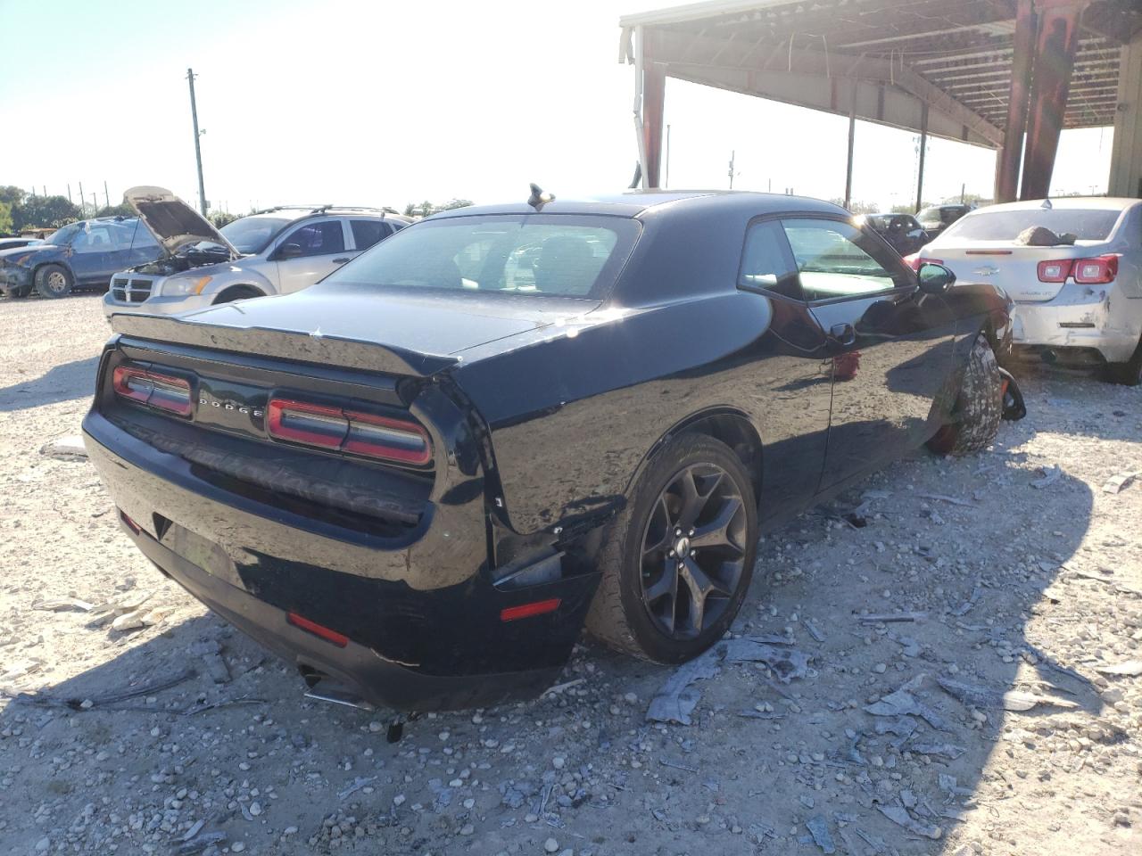 Photo 4 from auction – 2018 DODGE CHALLENGER with VIN 2C3CDZAG2JH233025
