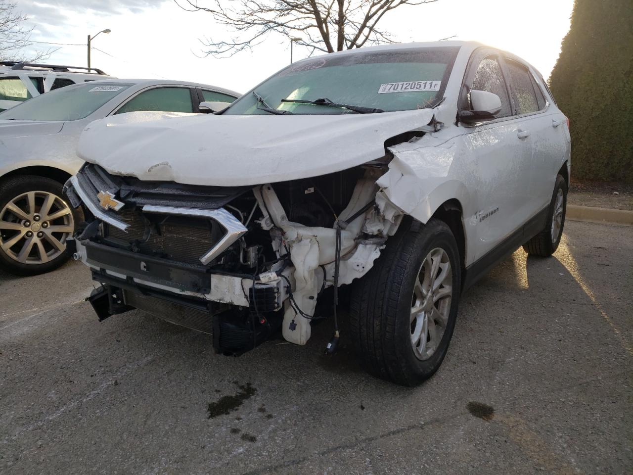 Photo 2 from auction – 2018 CHEVROLET EQUINOX LT with VIN 2GNAXJEV2J6251175