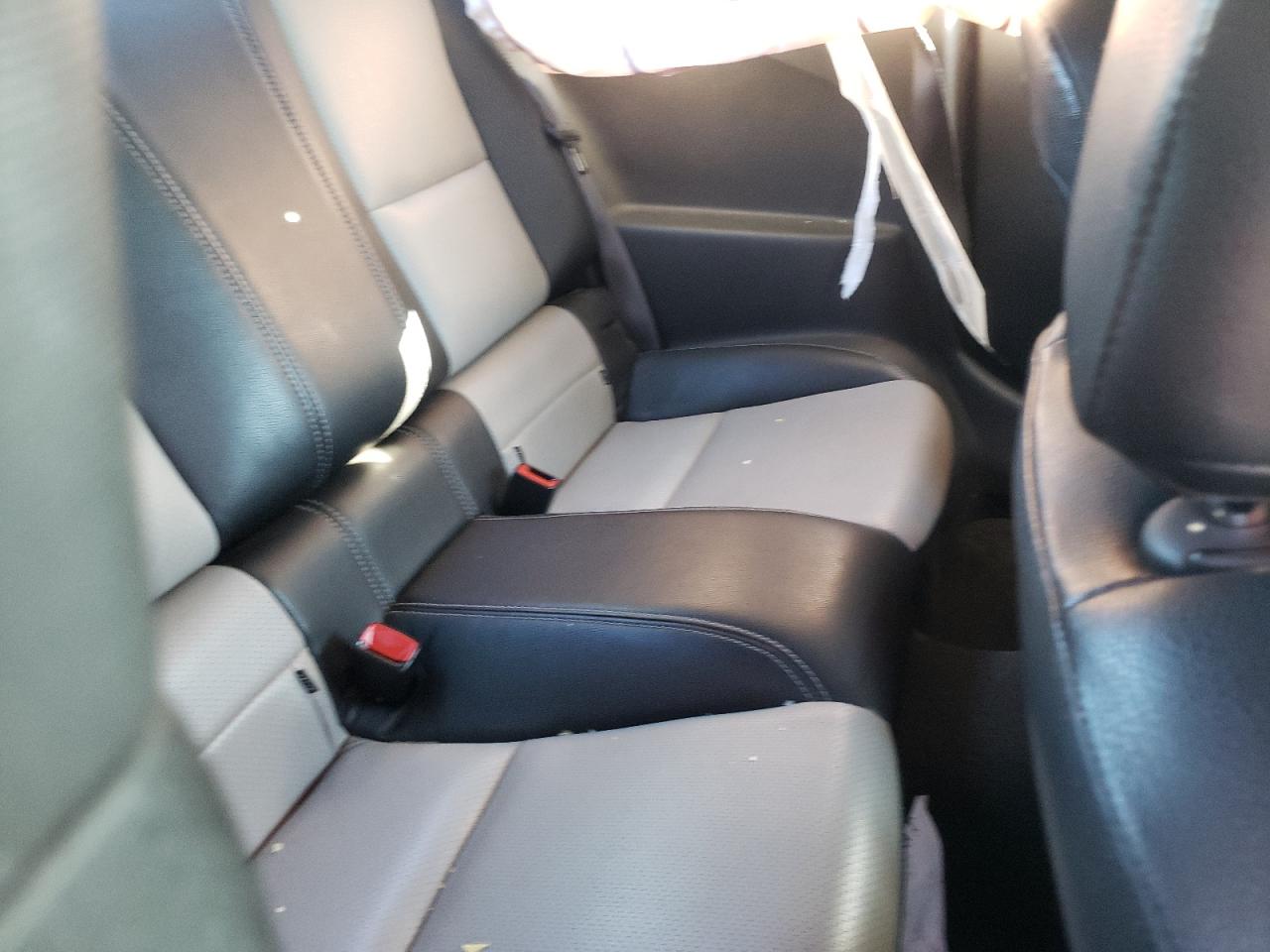 Photo 6 from auction – 2012 CHEVROLET CAMARO LS with VIN 2G1FA1E34C9165147