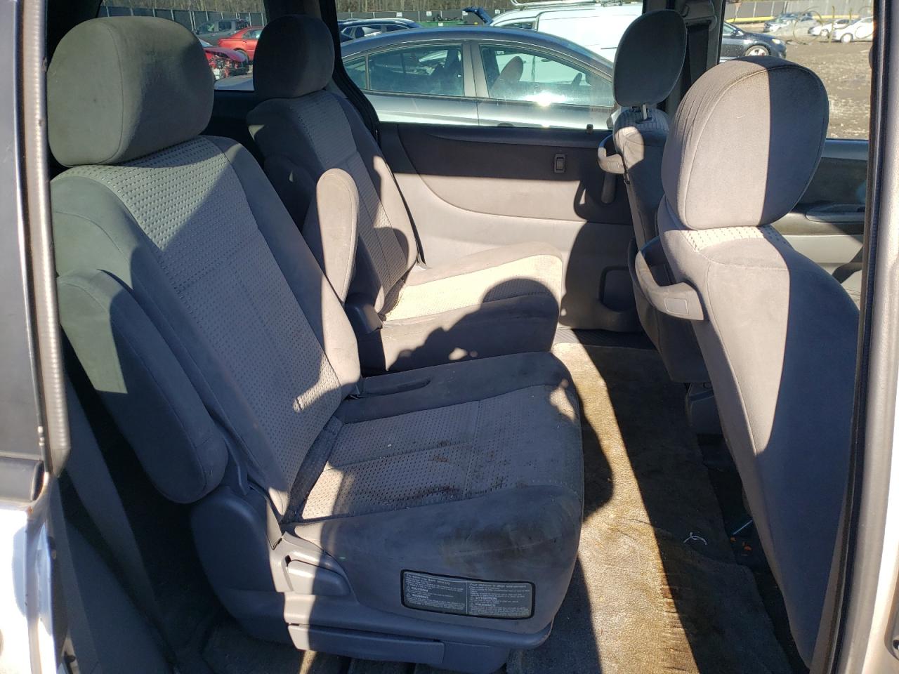 Photo 6 from auction – 2006 MAZDA MPV WAGON with VIN JM3LW28A860557095