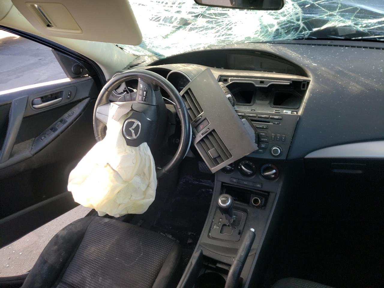 صورة رقم 9 من المزاد - 2012 MAZDA 3 I مع VIN JM1BL1V84C1558405