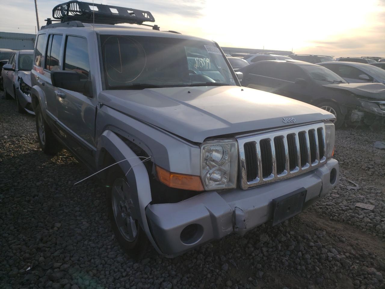 JEEP COMMANDER 2007 with VIN 1J8HG48K07C598801 - Photo from auction
