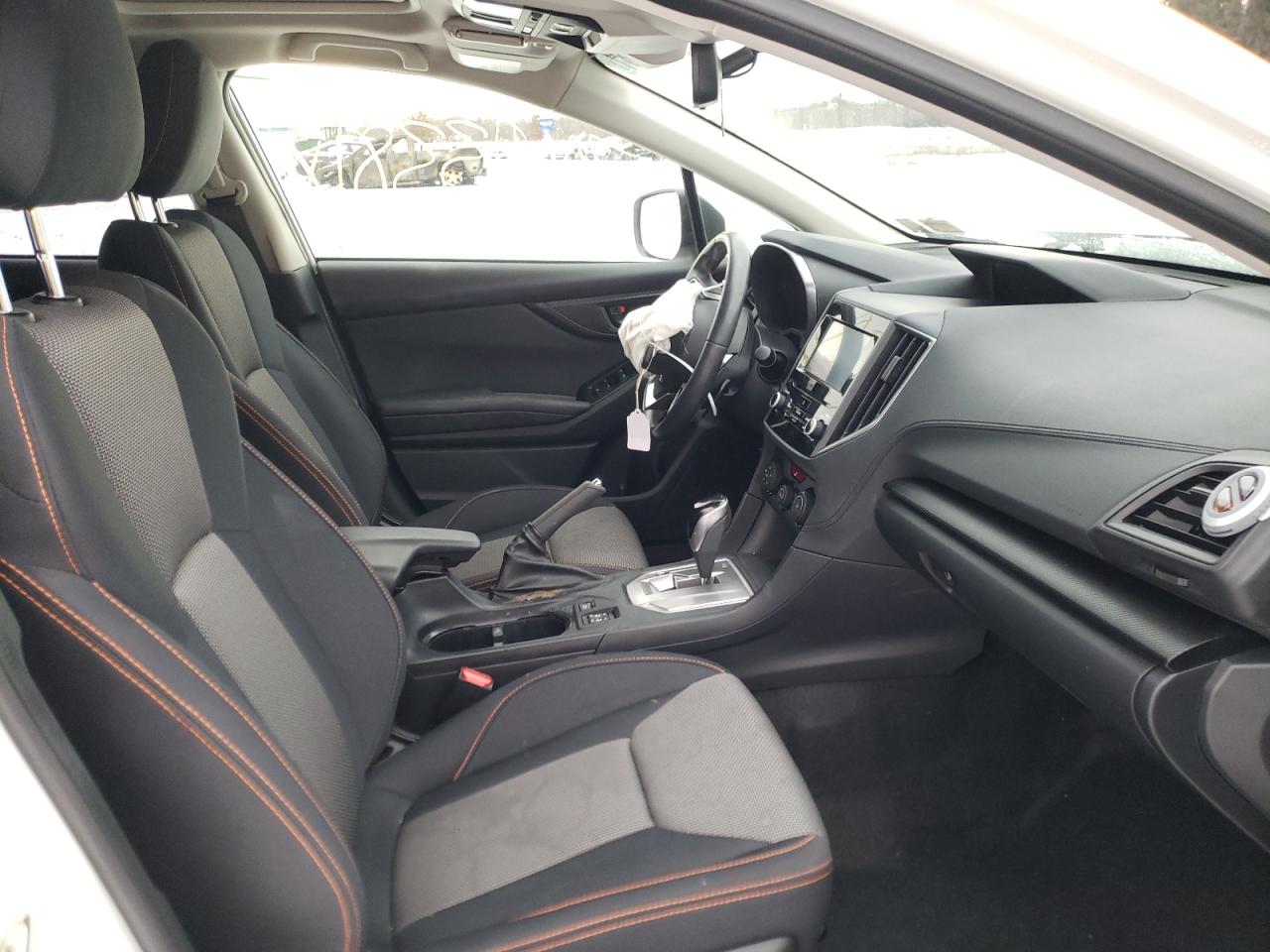 Photo 5 from auction – 2019 SUBARU CROSSTREK with VIN JF2GTAEC0K8315577