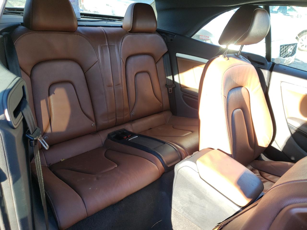 Фото 6 с аукциона – 2011 AUDI A5 PREMIUM с VIN WAULFAFHXBN009967