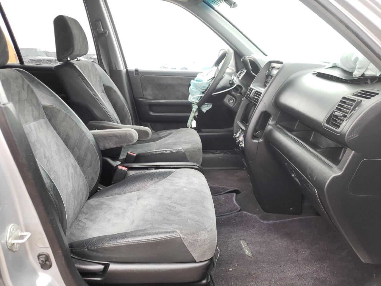 Photo 5 from auction – 2002 HONDA CR-V EX with VIN JHLRD78872C054396
