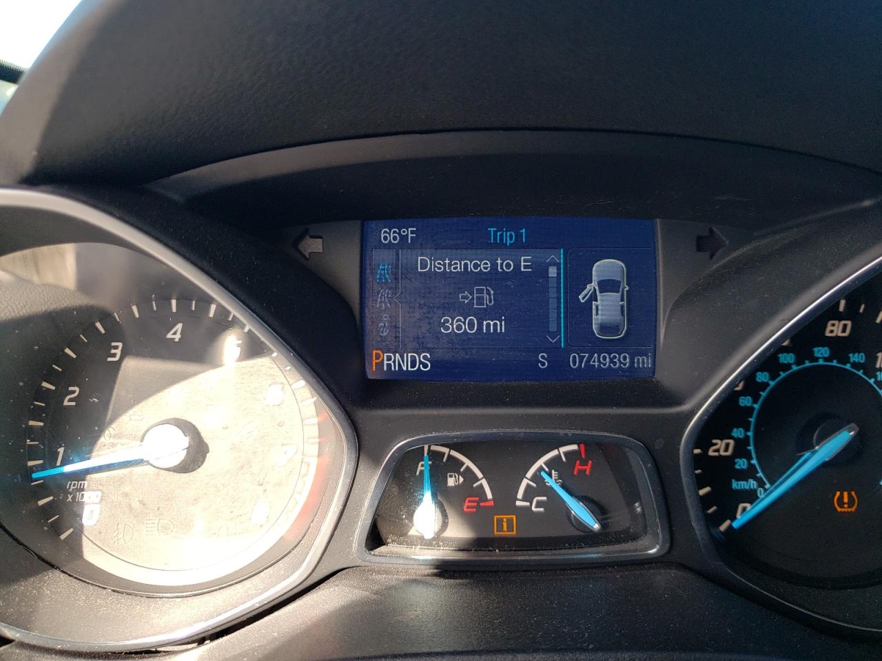 Photo 8 from auction – 2014 FORD ESCAPE SE with VIN 1FMCU0GX7EUA35389