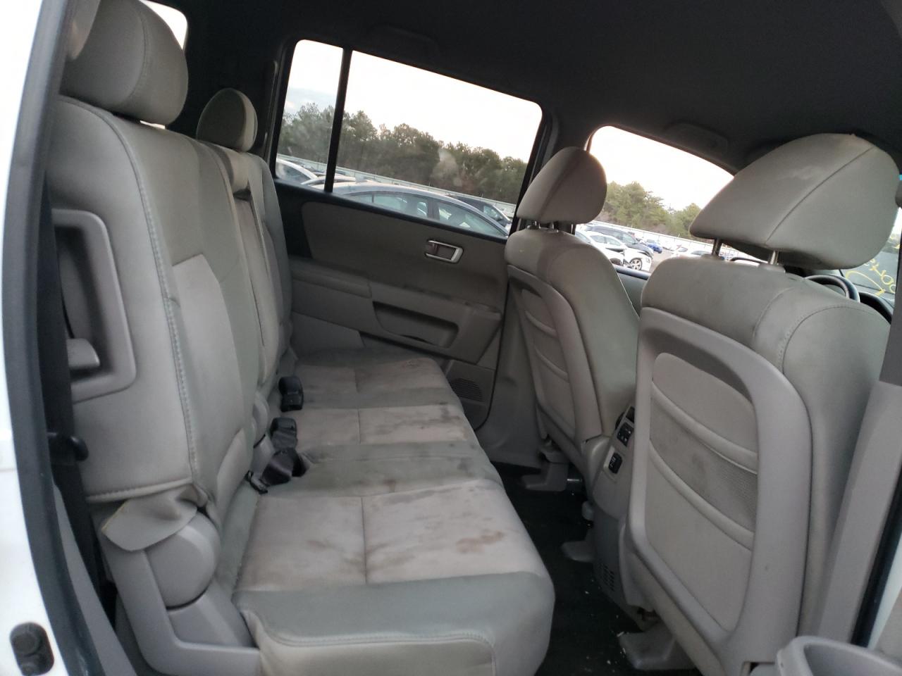 Photo 6 from auction – 2011 HONDA PILOT EX with VIN 5FNYF4H41BB004501