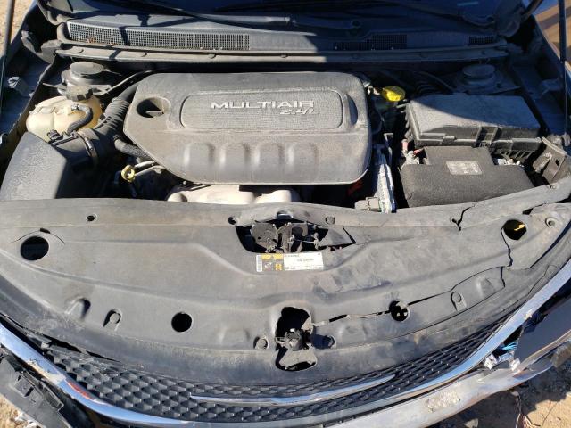 Photo 7 from auction – 2015 CHRYSLER 200 LIMITE with VIN 1C3CCCAB5FN695727