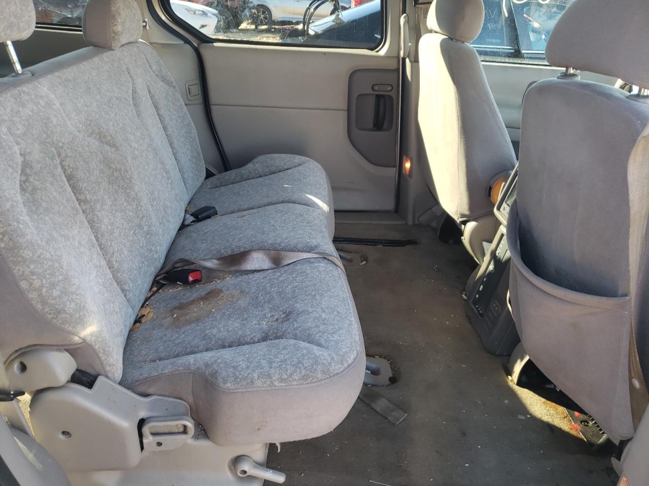 Photo 6 from auction – 2000 NISSAN QUEST with VIN 4N2XN11T8YD823923
