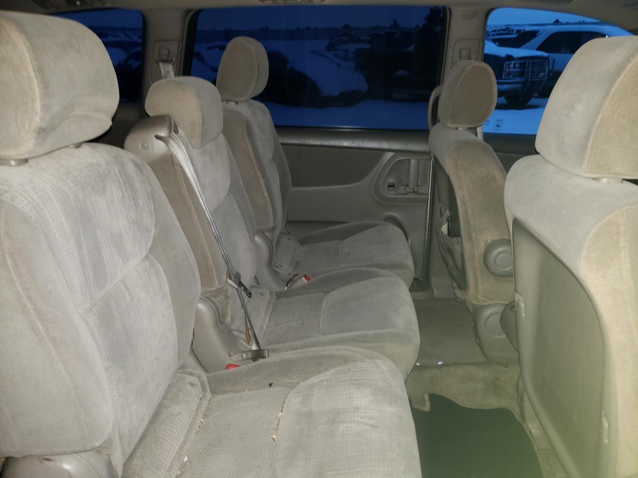 Photo 6 from auction – 2004 TOYOTA SIENNA CE with VIN 5TDZA23C94S026931
