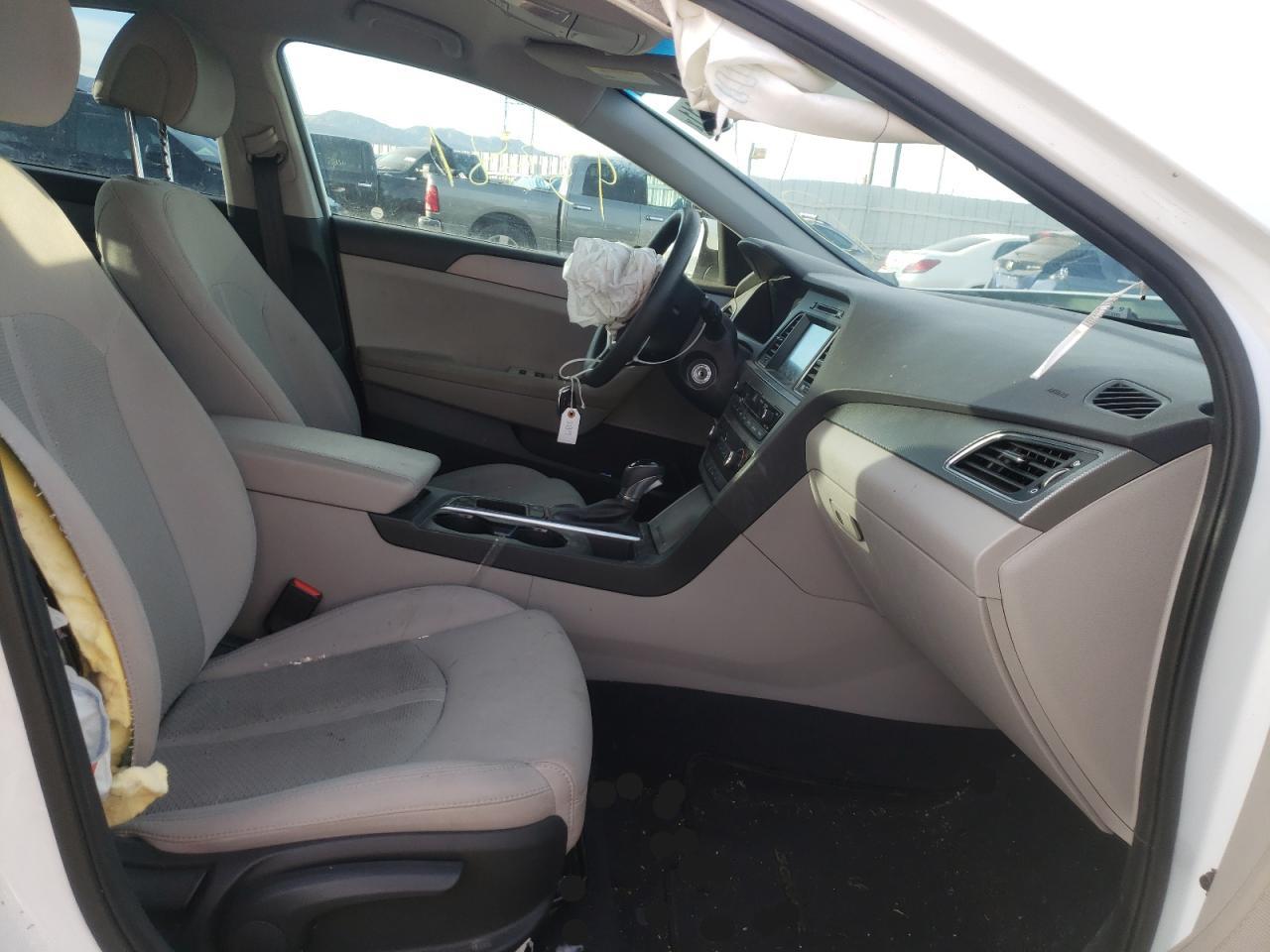 Photo 5 from auction – 2016 HYUNDAI SONATA SE with VIN 5NPE24AF0GH300323