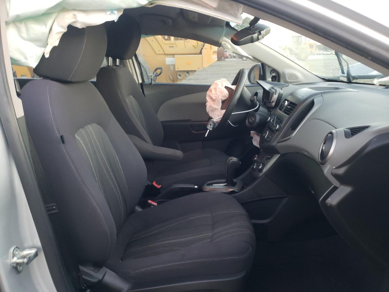 Photo 5 from auction – 2012 CHEVROLET SONIC LT with VIN 1G1JC5SH2C4227398