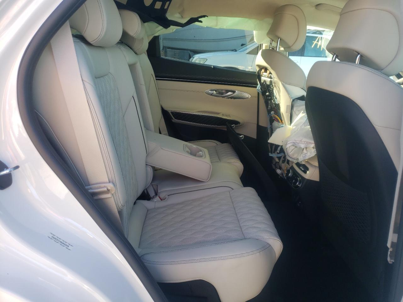 Photo 6 from auction – 2022 GENESIS GV70 BASE with VIN KMUMCDTC4NU042349