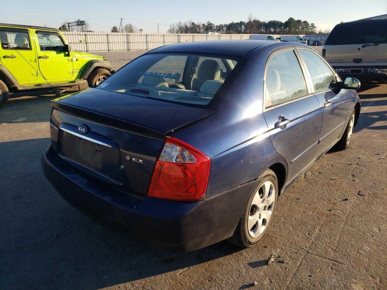 Photo 4 from auction – 2006 KIA SPECTRA LX with VIN KNAFE122865287127