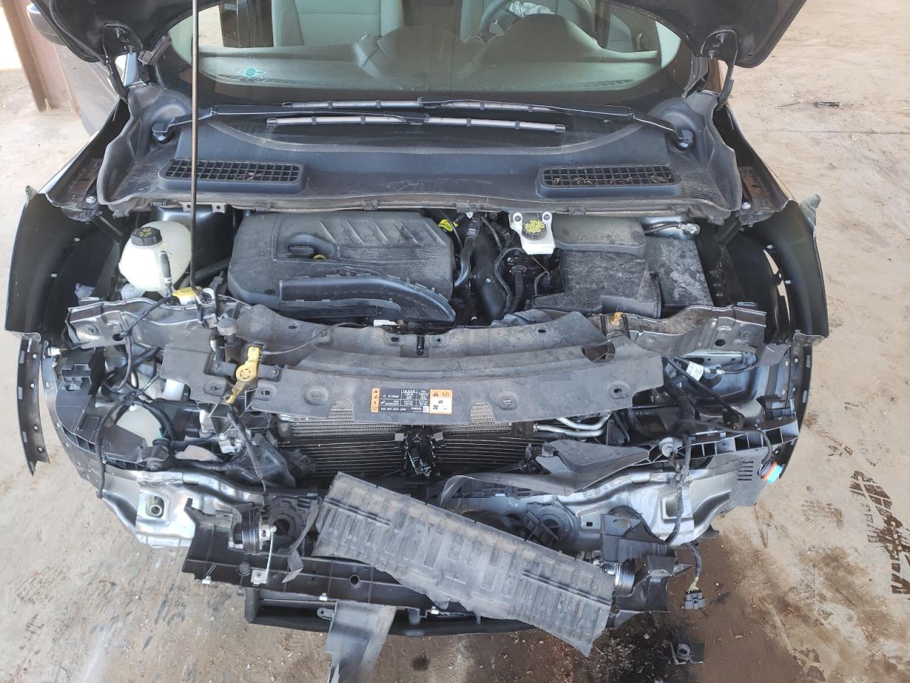 Photo 7 from auction – 2017 FORD ESCAPE SE with VIN 1FMCU0GD3HUB95215