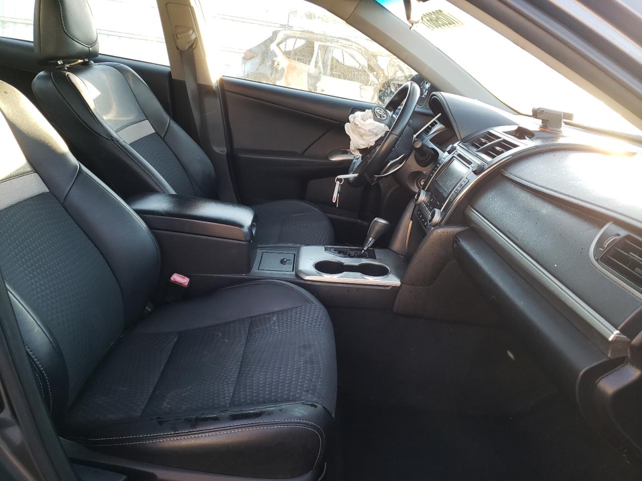 Photo 5 from auction – 2014 TOYOTA CAMRY L with VIN 4T1BF1FK8EU863629