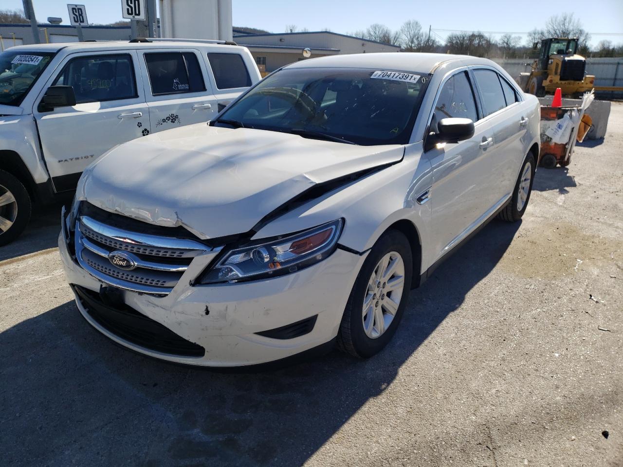 Photo 2 from auction – 2012 FORD TAURUS SE with VIN 1FAHP2DW2CG108145