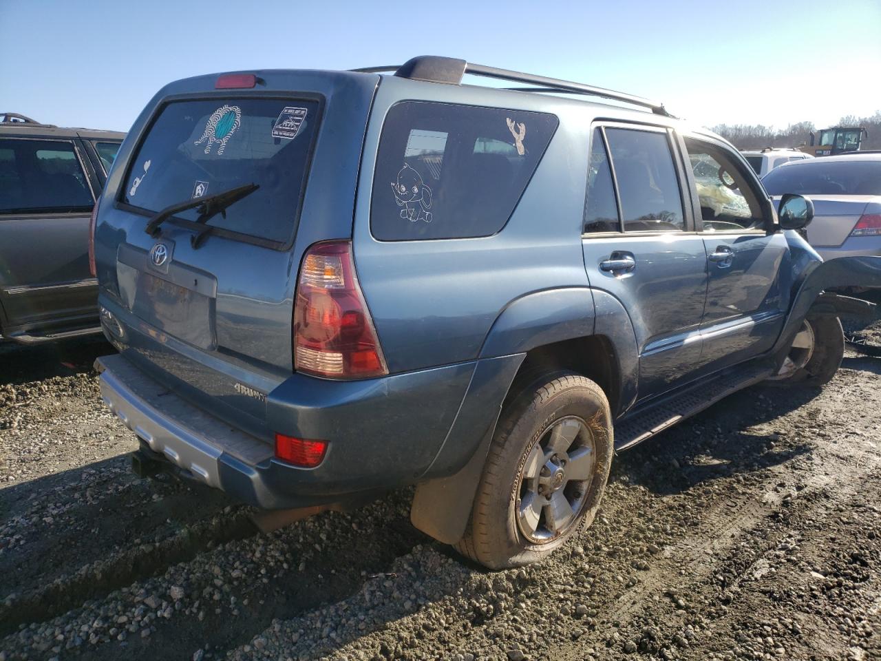 Photo 4 from auction – 2004 TOYOTA 4RUNNER SR with VIN JTEBT14R440045166
