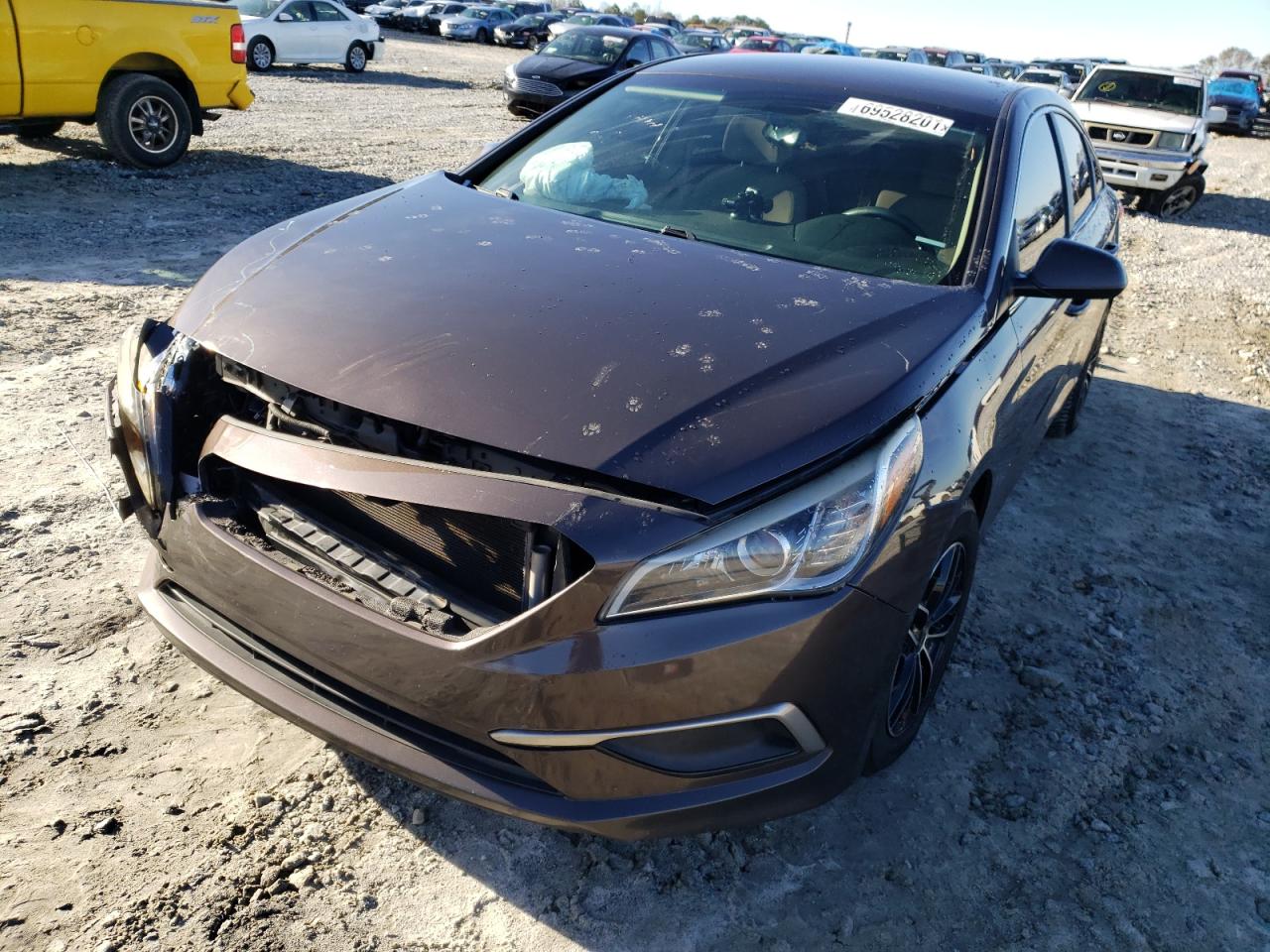 Photo 2 from auction – 2017 HYUNDAI SONATA SE with VIN 5NPE24AF6HH447487