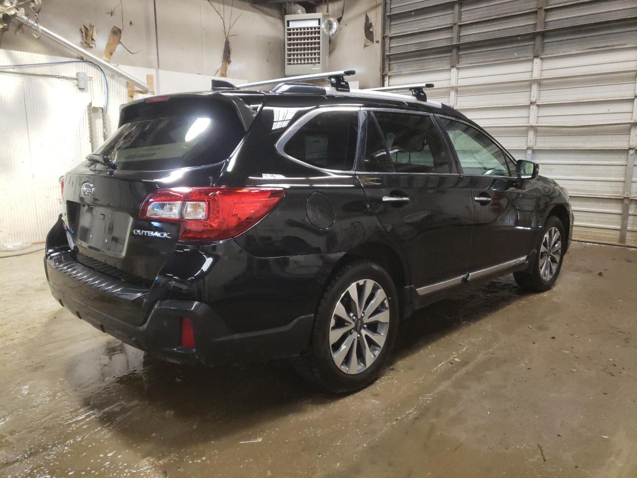 Photo 4 from auction – 2018 SUBARU OUTBACK TO with VIN 4S4BSATCXJ3269813