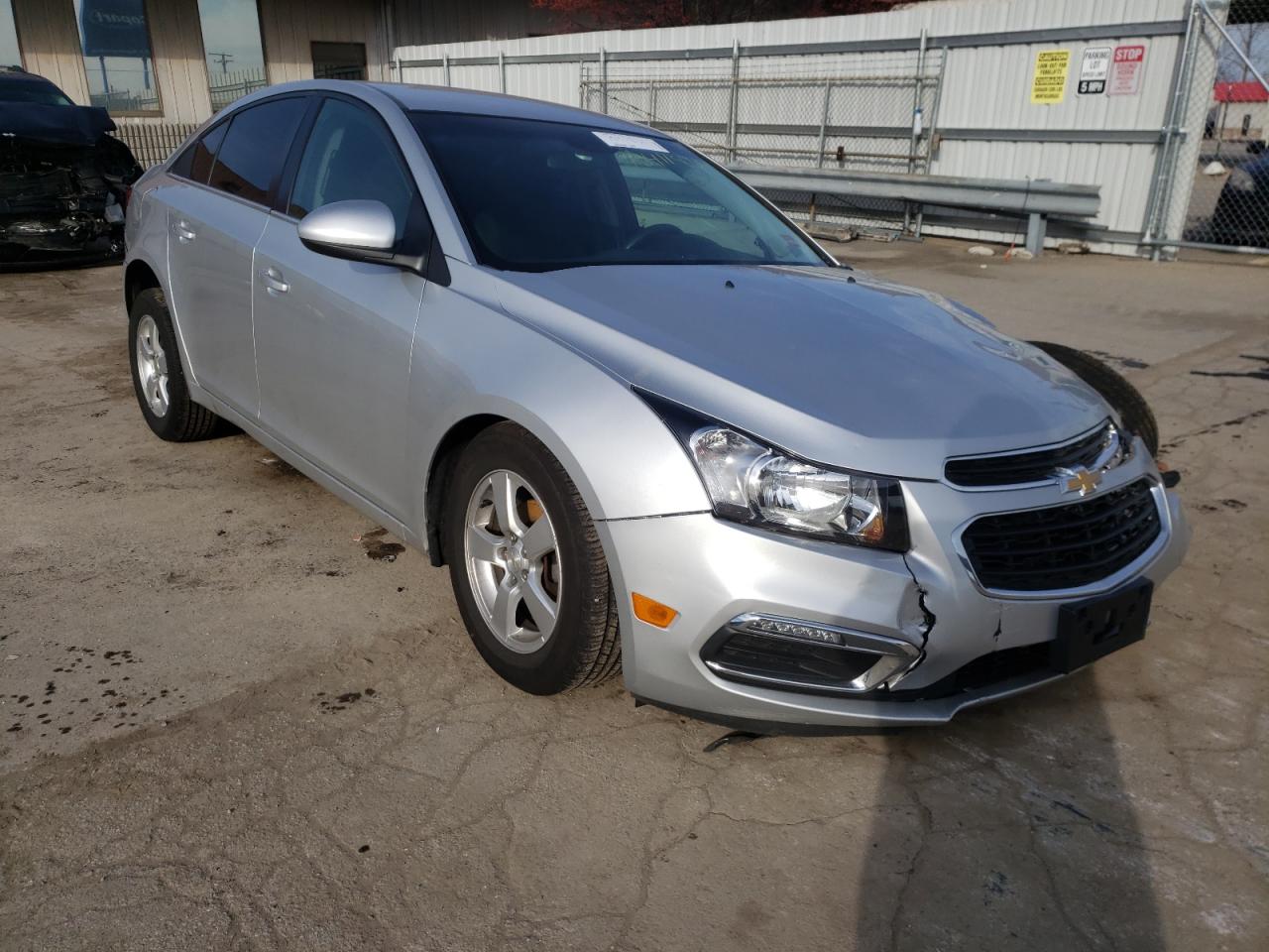 CHEVROLET CRUZE LT 2015 with VIN 1G1PC5SB9F7102634 - Photo from auction