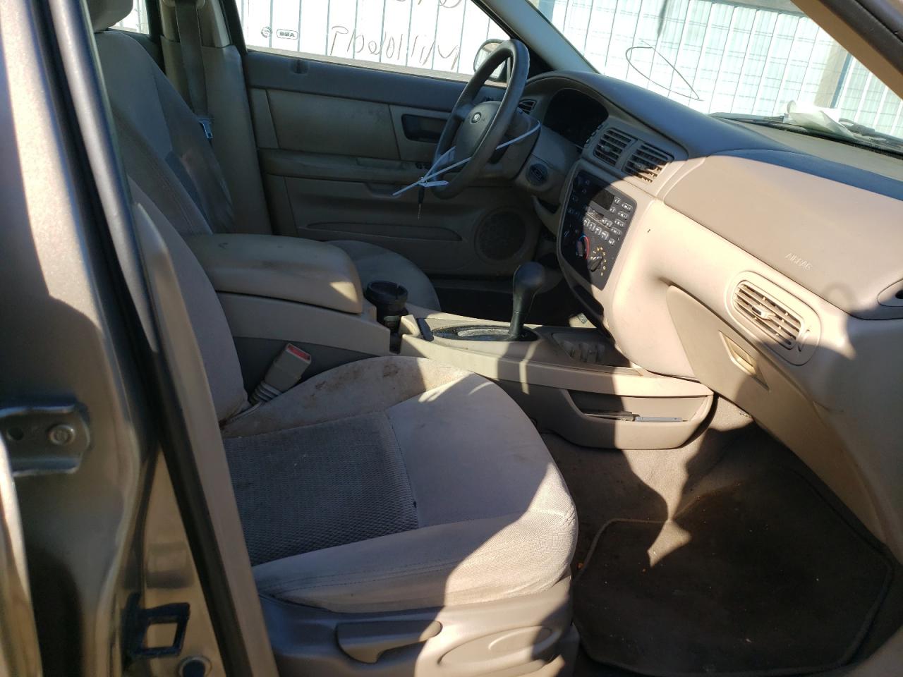 Photo 5 from auction – 2004 FORD TAURUS SE with VIN 1FAFP53U84G105910