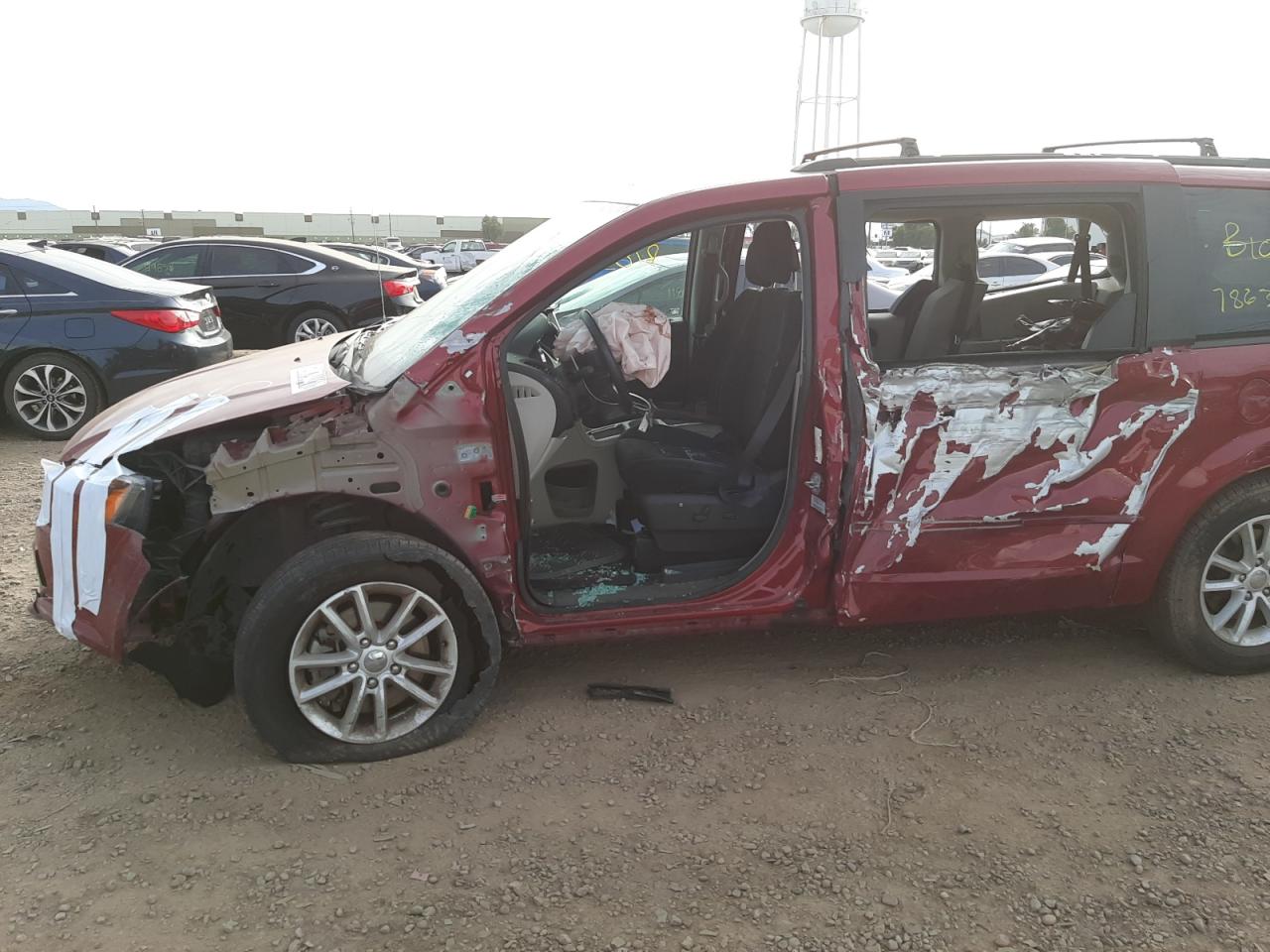 Photo 9 from auction – 2015 DODGE GRAND CARA with VIN 2C4RDGCG5FR631368