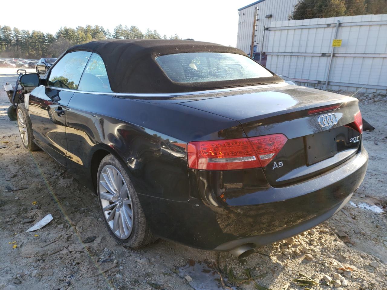 Photo 3 from auction – 2011 AUDI A5 PREMIUM with VIN WAULFAFHXBN009967