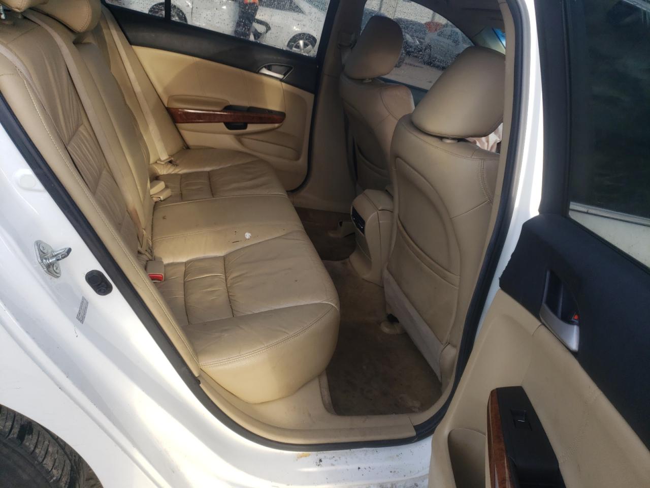 Photo 6 from auction – 2011 HONDA ACCORD EXL with VIN 1HGCP2F89BA057359