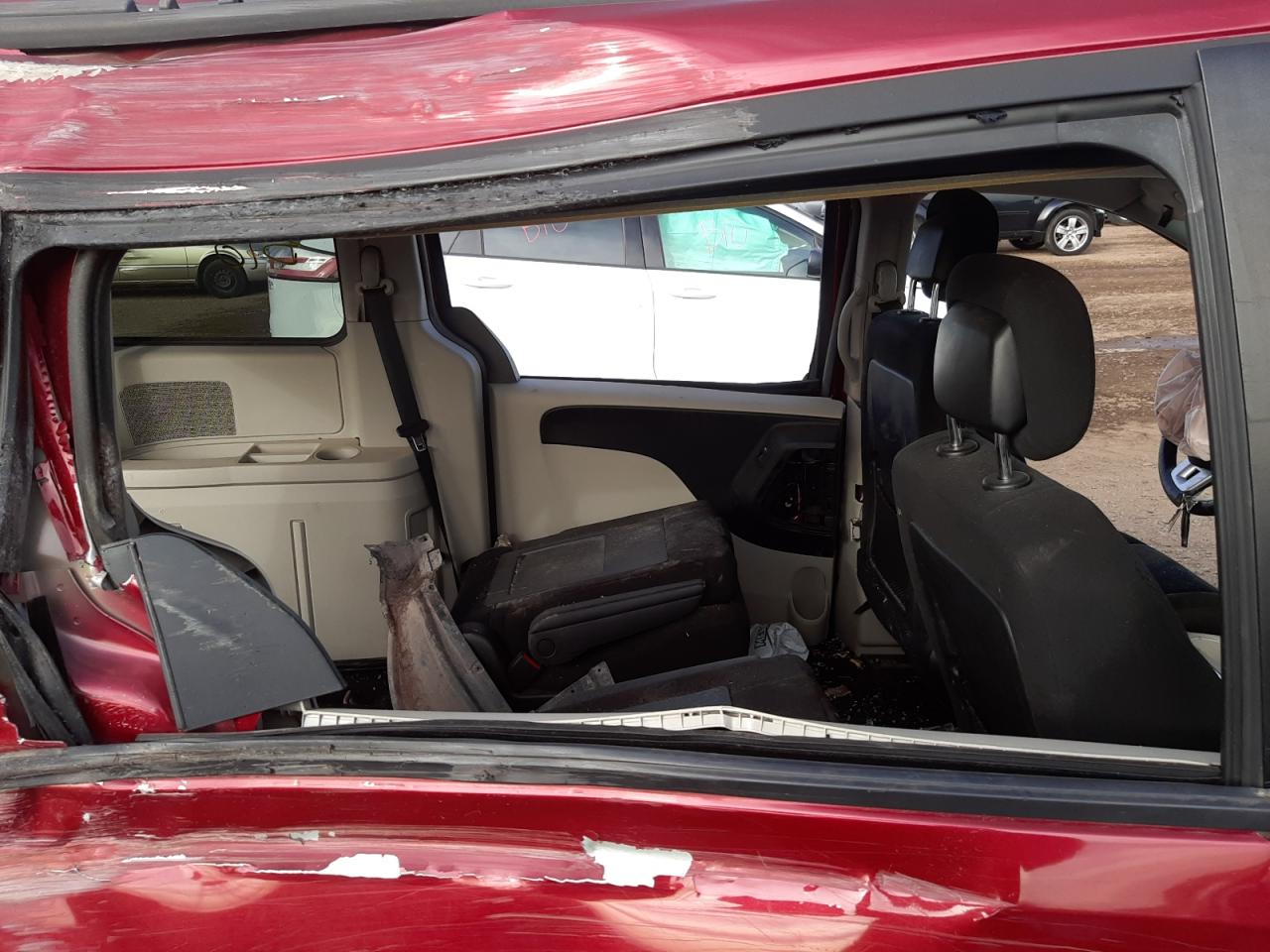 Photo 6 from auction – 2015 DODGE GRAND CARA with VIN 2C4RDGCG5FR631368