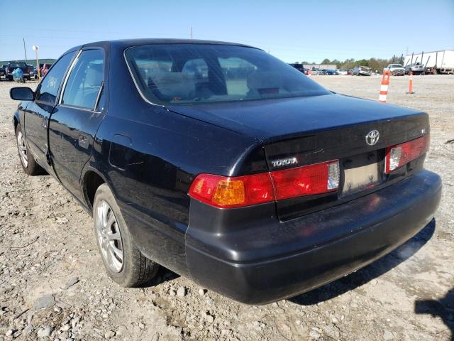 Photo 3 from auction – 2000 TOYOTA CAMRY CE with VIN 4T1BG22K5YU969050