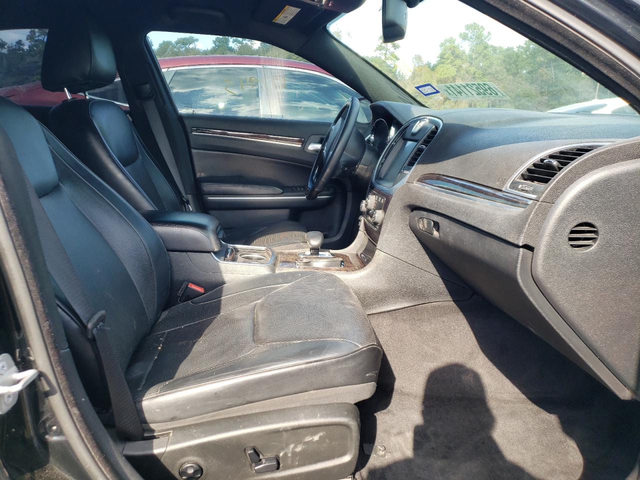 Photo 5 from auction – 2014 CHRYSLER 300C with VIN 2C3CCAEG9EH252840